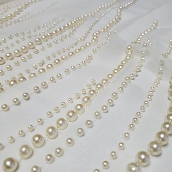 le Chateau Dress - Picture 4 of 11